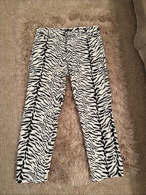 Women’s Black & White Zebra-Print Jeans 16
